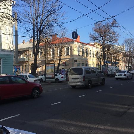 Cozy Studio Near Greek Square Apartment Odesa Exterior foto