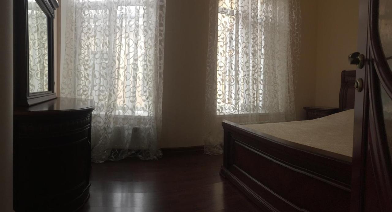 Cozy Studio Near Greek Square Apartment Odesa Exterior foto
