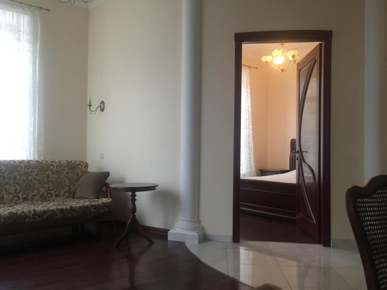 Cozy Studio Near Greek Square Apartment Odesa Exterior foto